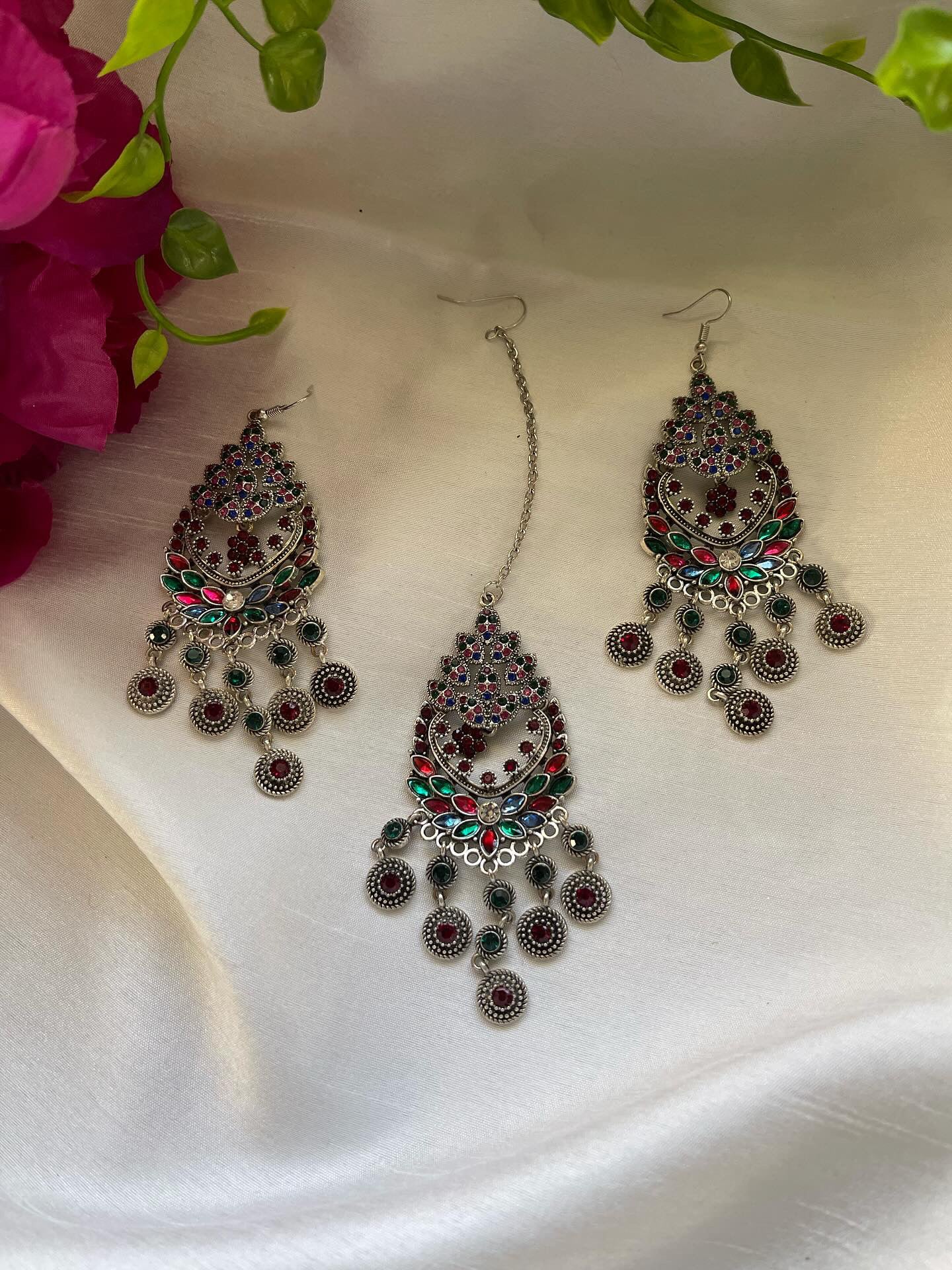 Earrings ,Tikka